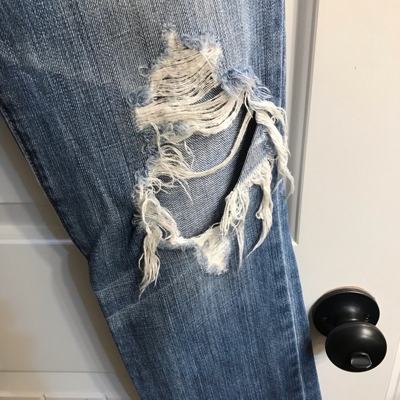 🌲Abercrombie & Fitch Distressed Jeans - Picture 4 of 8